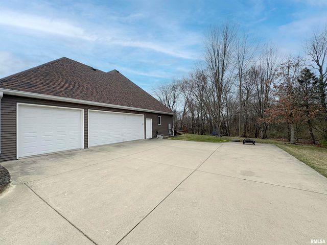 1714 OAK Ridge, Washington, IL 61571