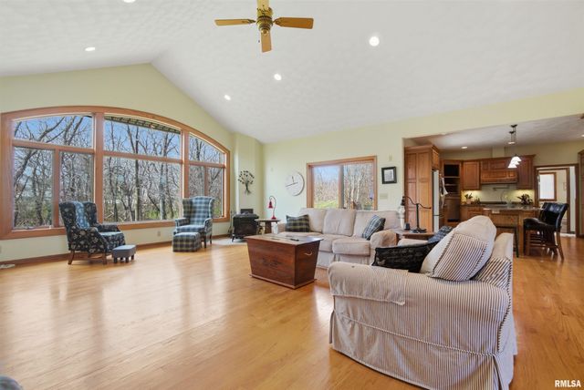 1714 OAK Ridge, Washington, IL 61571