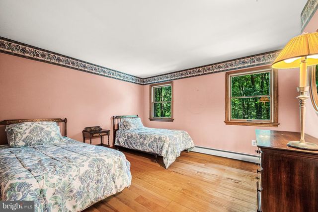 1450 CORNERSTONE DR, Pottstown, PA 19465