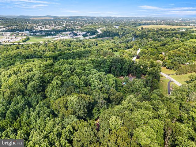 1450 CORNERSTONE DR, Pottstown, PA 19465