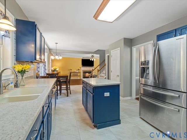 14201 Lyndhurst Dr, Chester, VA 23831
