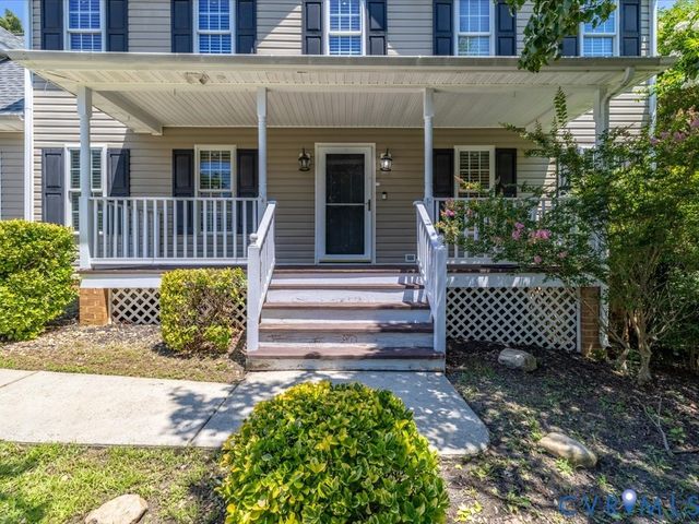 14201 Lyndhurst Dr, Chester, VA 23831