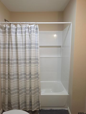 1005 E 9th, Mt Pleasant, TX 75455