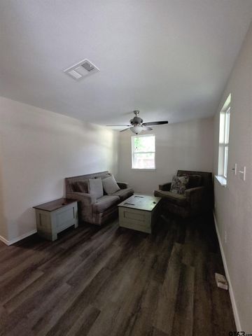 1005 E 9th, Mt Pleasant, TX 75455