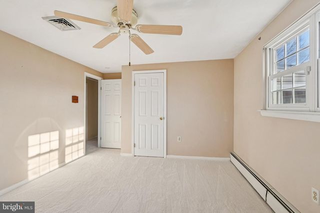 833 VALLEY RD, Warminster, PA 18974