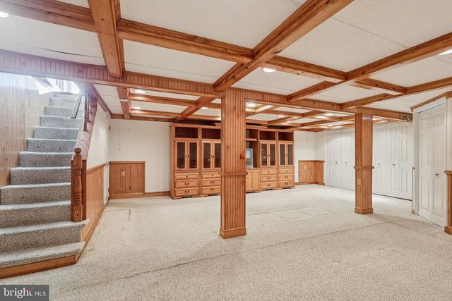 833 VALLEY RD, Warminster, PA 18974