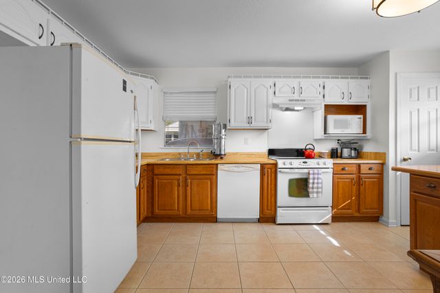 2315 Meadowbrook Street, Pascagoula, MS 39567