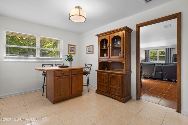 2315 Meadowbrook Street, Pascagoula, MS 39567