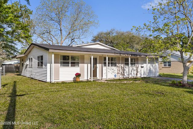 2315 Meadowbrook Street, Pascagoula, MS 39567