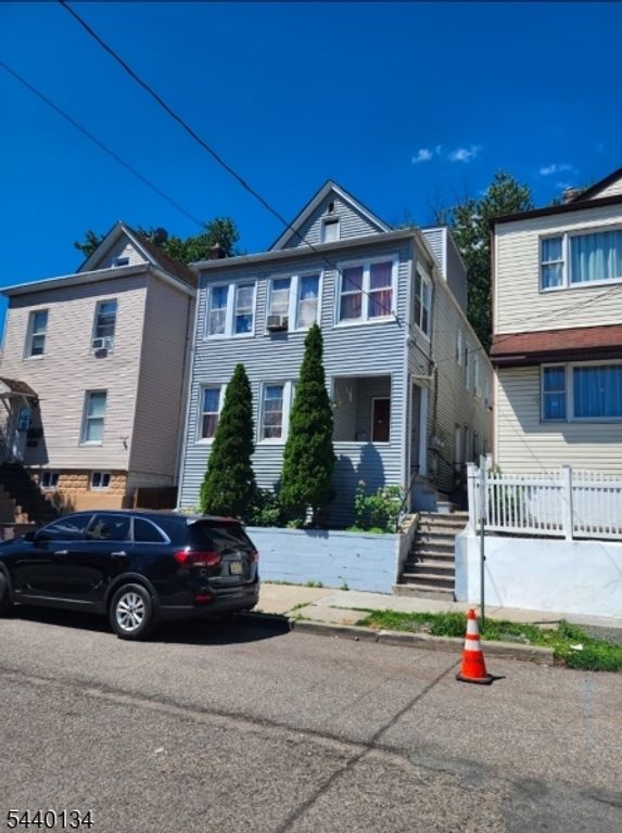 85 Tulip St 2, Passaic City, NJ 07055