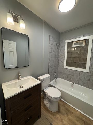 955 N Bosart Avenue, Indianapolis, IN 46201