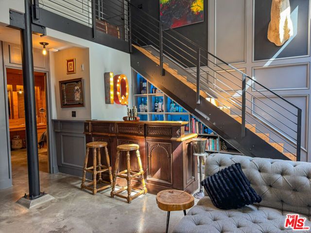 1037 N Laurel Avenue 10, West Hollywood, CA 90046