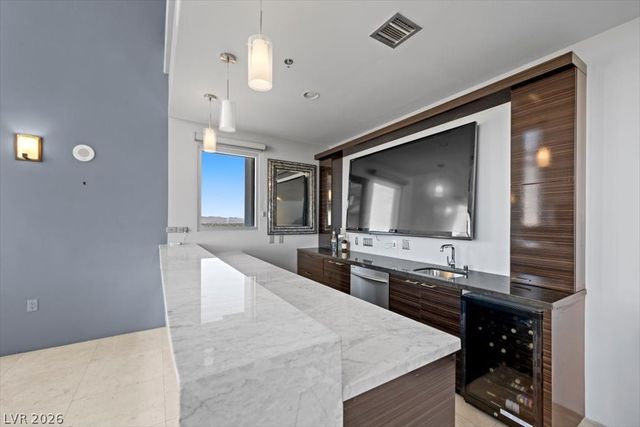900 Las Vegas Boulevard 1507 & 1508, Las Vegas, NV 89101