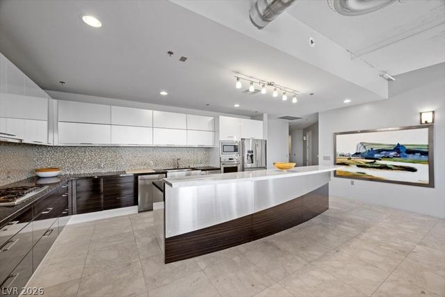 900 Las Vegas Boulevard 1507 & 1508, Las Vegas, NV 89101