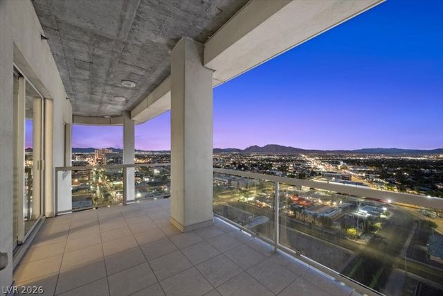 900 Las Vegas Boulevard 1507 & 1508, Las Vegas, NV 89101