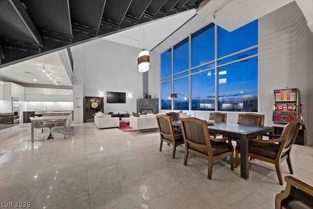 900 Las Vegas Boulevard 1507 & 1508, Las Vegas, NV 89101