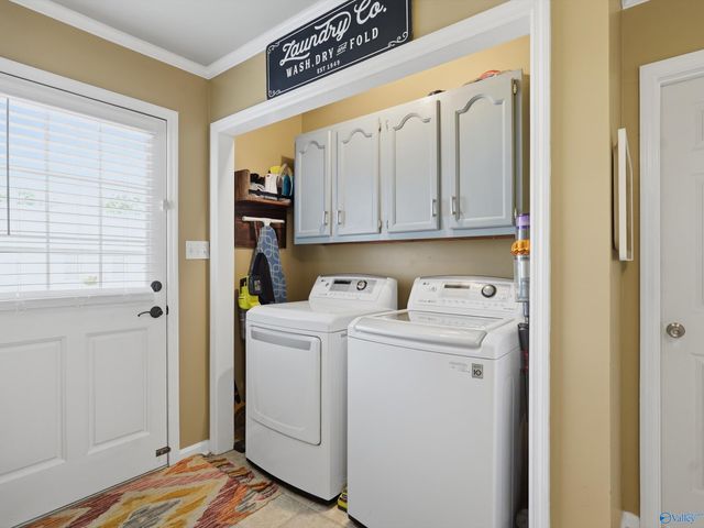 2301 Warwick Avenue SW, Decatur, AL 35603
