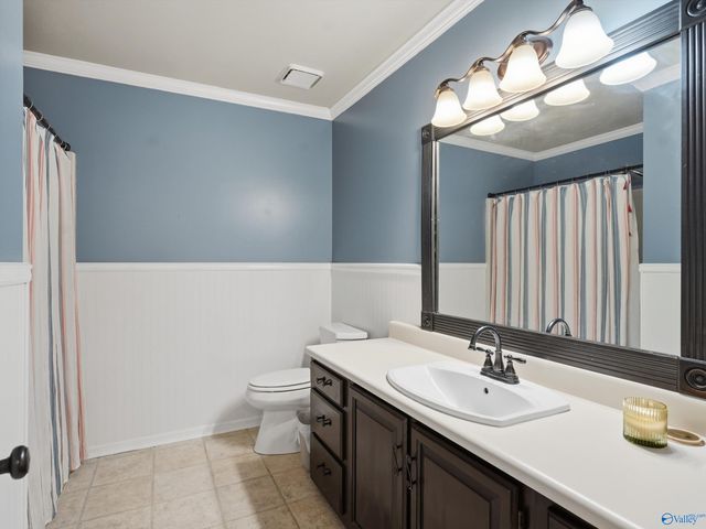 2301 Warwick Avenue SW, Decatur, AL 35603