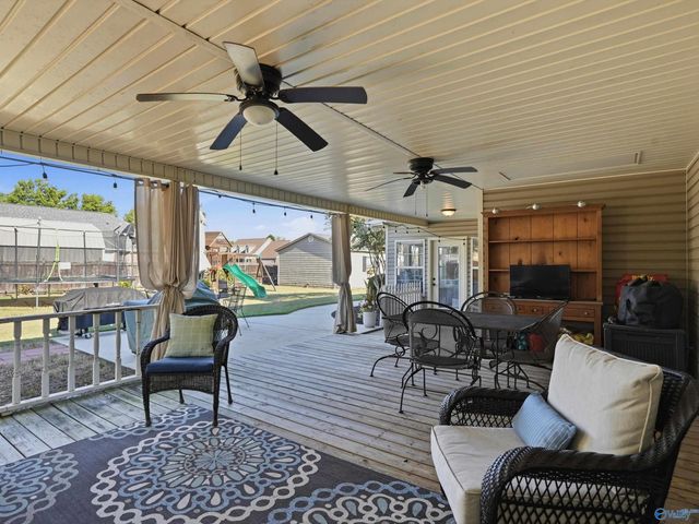 2301 Warwick Avenue SW, Decatur, AL 35603