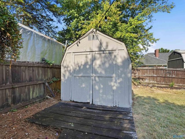 2301 Warwick Avenue SW, Decatur, AL 35603