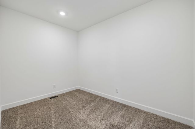 4155 Ironwood Dr, Greenbrier, TN 37073