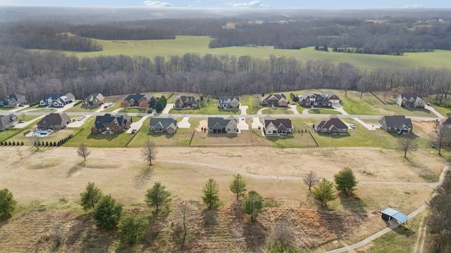 4155 Ironwood Dr, Greenbrier, TN 37073