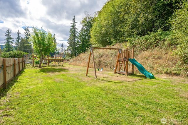 197 Mox Chehalis Road, Elma, WA 98541