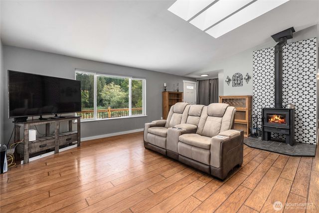 197 Mox Chehalis Road, Elma, WA 98541