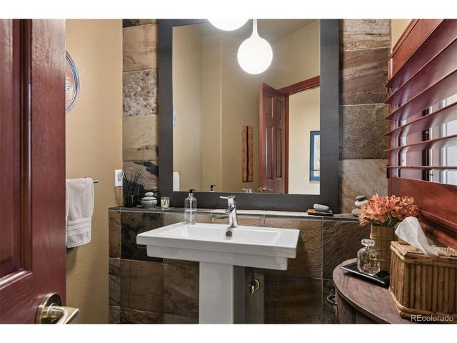 25478 Foothills Dr N, Golden, CO 80401