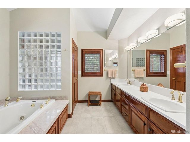 25478 Foothills Dr N, Golden, CO 80401