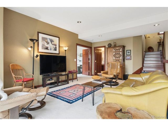 25478 Foothills Dr N, Golden, CO 80401