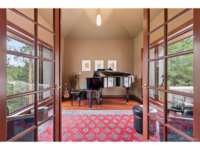 25478 Foothills Dr N, Golden, CO 80401