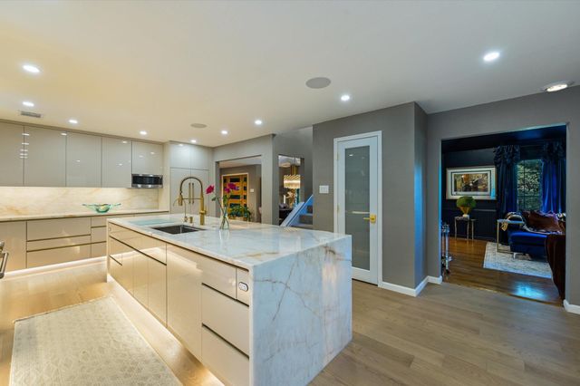 8310 Long Canyon DR, Austin, TX 78730