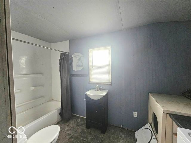2334 Poplar Street, Anderson, IN 46012