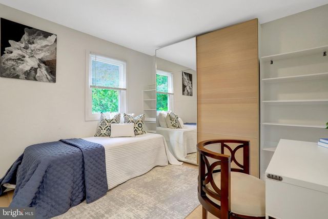 2113 N LINCOLN ST, Arlington, VA 22207