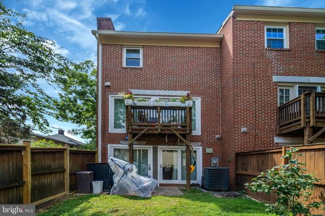 2113 N LINCOLN ST, Arlington, VA 22207