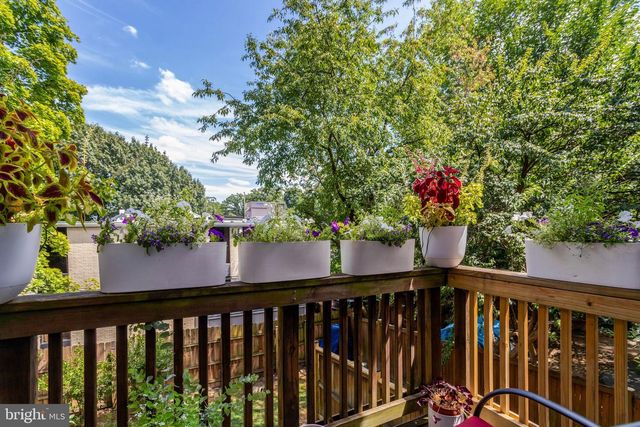2113 N LINCOLN ST, Arlington, VA 22207