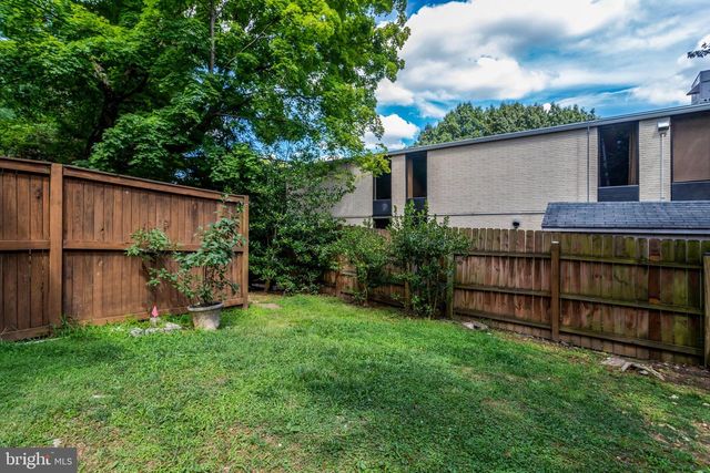 2113 N LINCOLN ST, Arlington, VA 22207