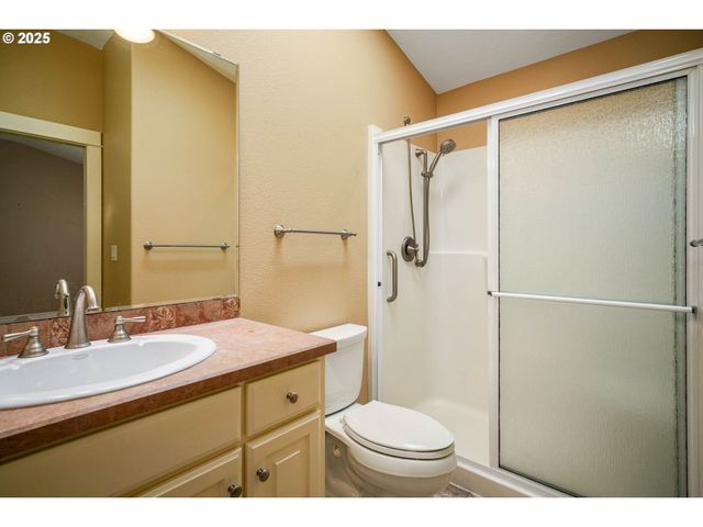 736 Se SAINT ANDREWS Ln, Dallas, OR 97338