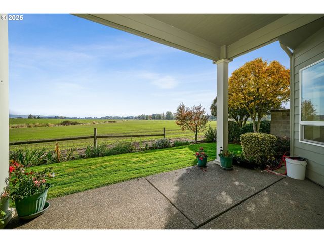 736 Se SAINT ANDREWS Ln, Dallas, OR 97338