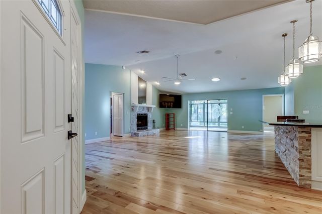 9466 127TH AVENUE, Largo, FL 33773