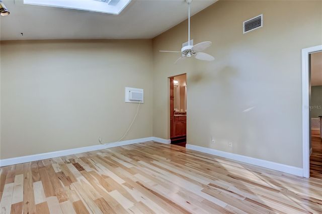 9466 127TH AVENUE, Largo, FL 33773