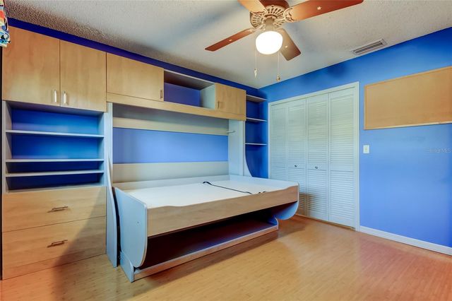 9466 127TH AVENUE, Largo, FL 33773