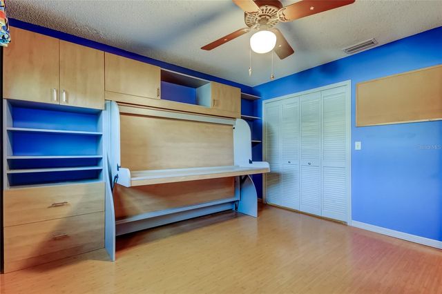 9466 127TH AVENUE, Largo, FL 33773