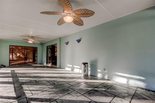 9466 127TH AVENUE, Largo, FL 33773