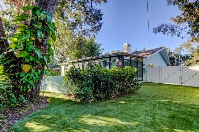 9466 127TH AVENUE, Largo, FL 33773