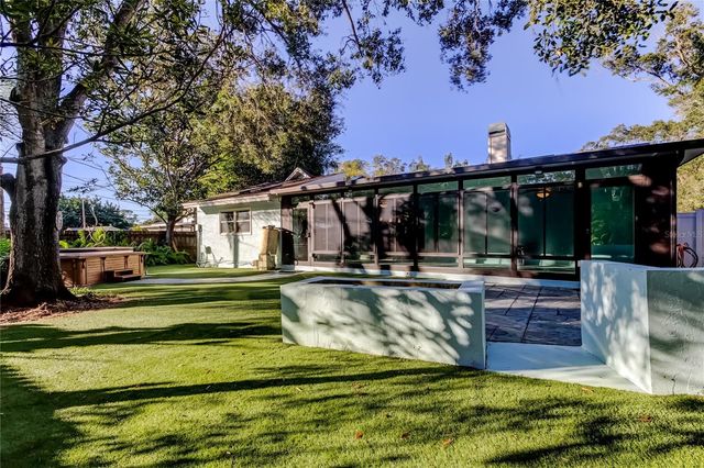 9466 127TH AVENUE, Largo, FL 33773