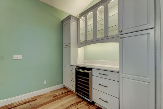 9466 127TH AVENUE, Largo, FL 33773