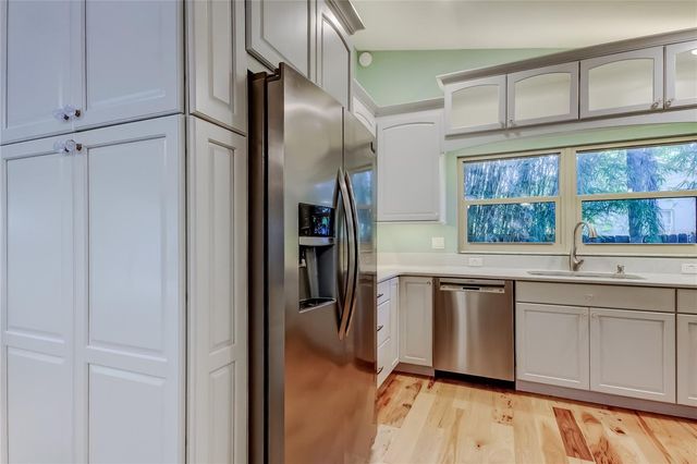 9466 127TH AVENUE, Largo, FL 33773