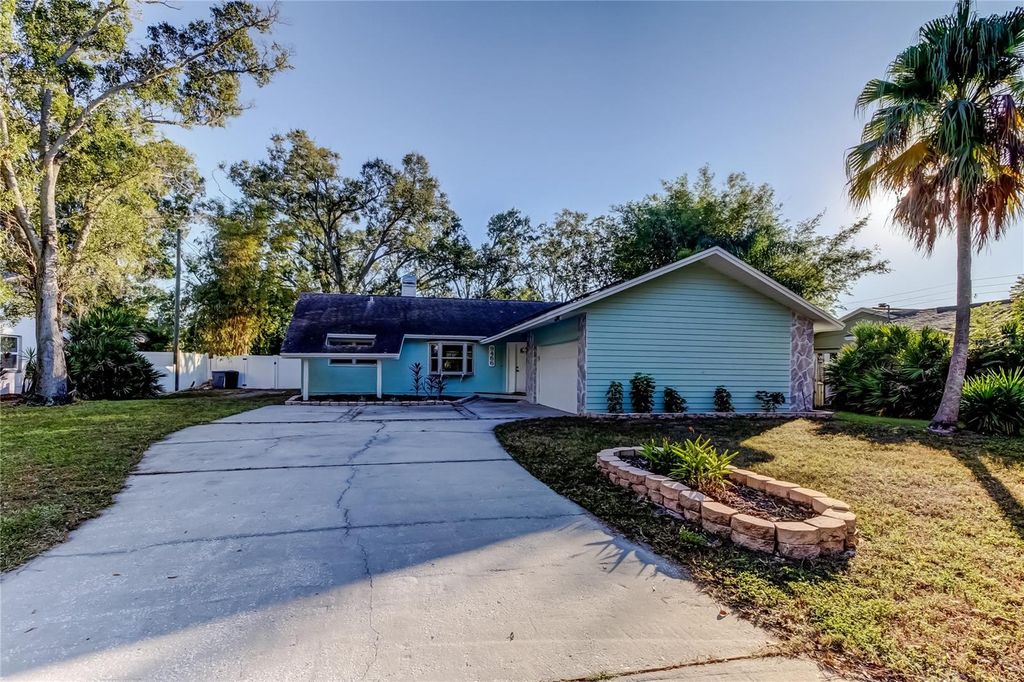 9466 127TH AVENUE, Largo, FL 33773